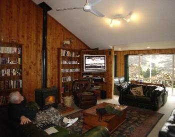 Lounge lookingout to the hunting area
